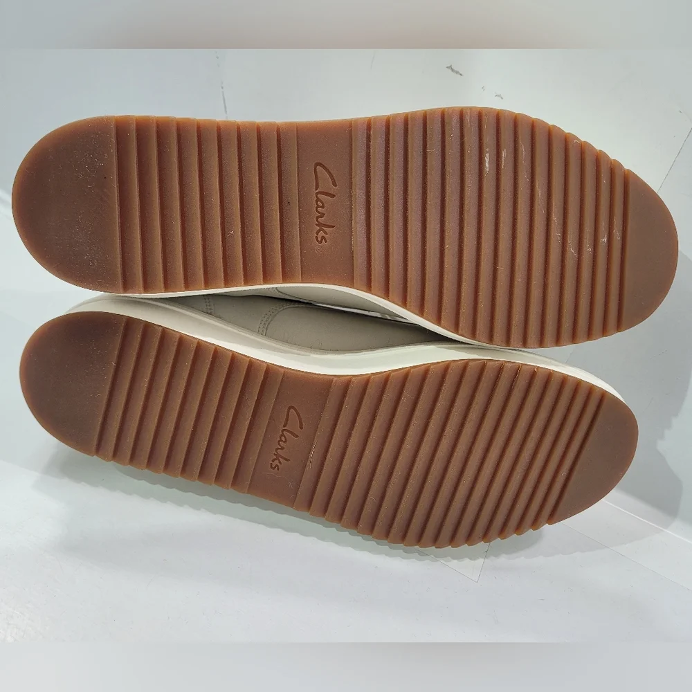 Clarks Cream Leather Platform Oxfords